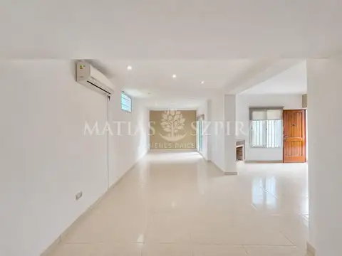 Depto Tipo Casa 4 ambientes con 2 baños