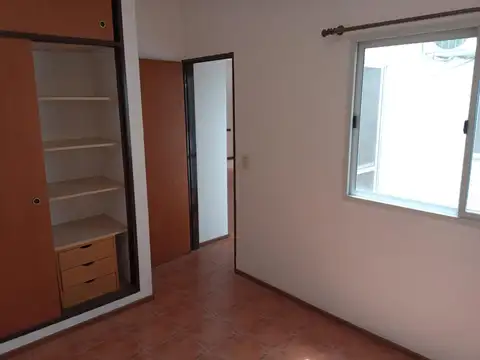 Departamento en Alquiler en Liniers, $ 400.000