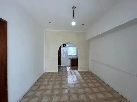 Depto Tipo Casa 5 ambientes con 1 baño