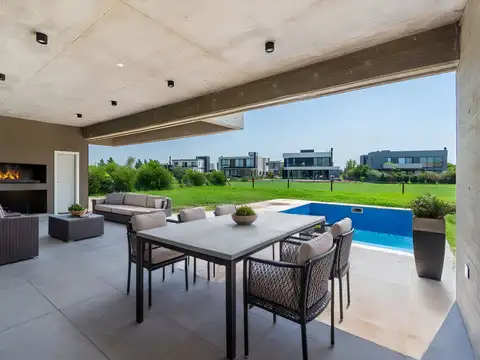 Casa 4 ambientes con 3 baños