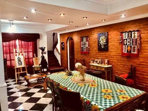 Casa en Venta en Moron Sur, USD 190.000