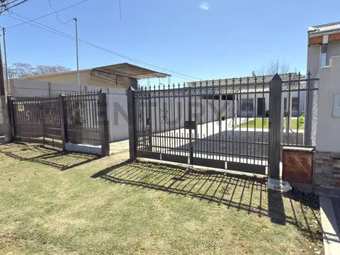 Guillermo Dimmer 800, Piso 0