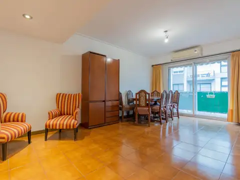 Departamento 4 ambientes con 2 baños