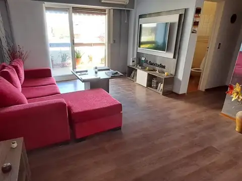 Acuña De Figueroa 900