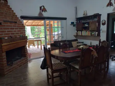 Pública a metros de ruta Nº14