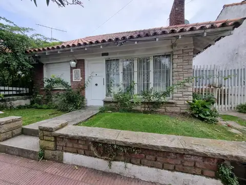 Ph - Venta - Argentina, Miramar - calle 16  1400