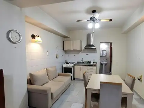 Departamento tipo casa en venta en Mataderos