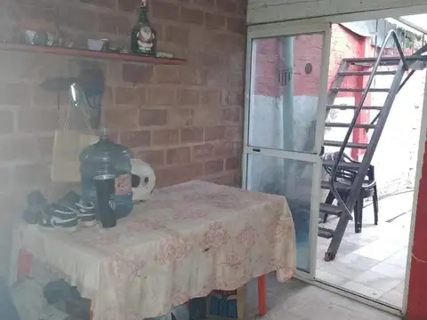 Vendo Casa en P. H. Garcia Merou 90