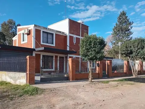 CASA 4 DORMITORIOS EN VENTA B° COMUNA DE SAN ROQUE