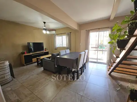 Depto Tipo Casa en Venta de 4 ambientes