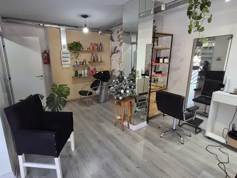 Local en Venta Via Púb.