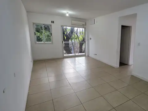 Directorio 4000, Piso 1