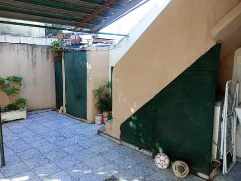 Depto Tipo Casa en Venta en Villa Ballester, USD 120.000