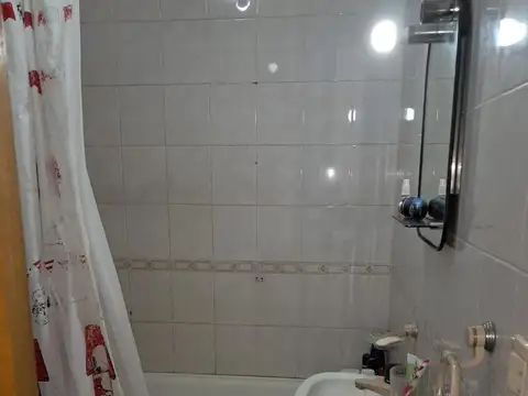 CASA más LOCAL en VENTA en Matheu, Escobar, Bs. As.