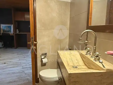 Venta casa con lote 870 m2 Playa Grande