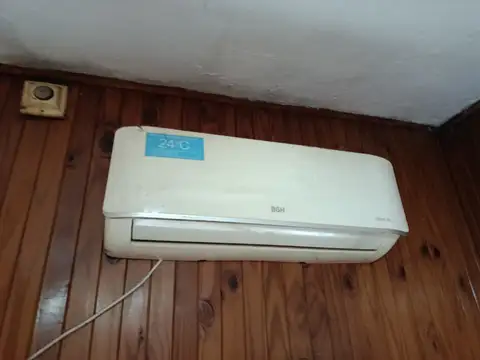 Depto Tipo Casa en Alquiler 40 años