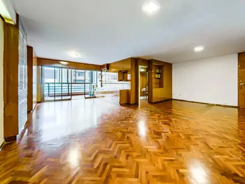 PISO COMPLETO en VENTA! Edificio con PILETA Opc.Cochera mts
