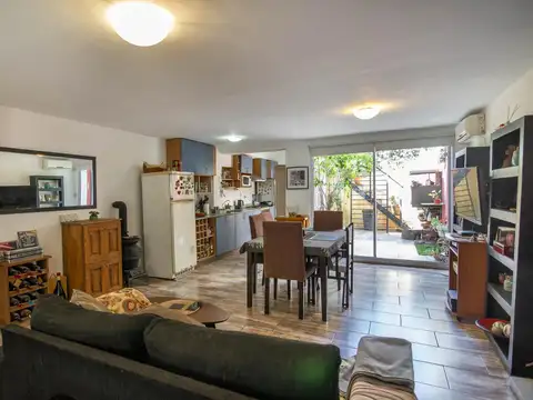 Depto Tipo Casa en Venta de 3 ambientes