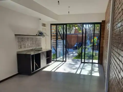 Casa 4 ambientes con 4 baños