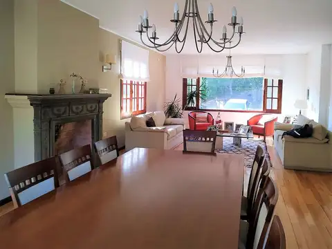 IMPONENTE CASA EN LAS DELICIAS