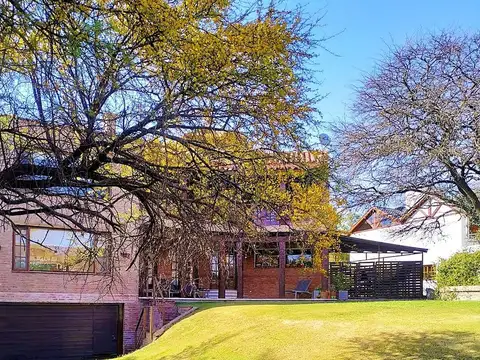 IMPONENTE CASA EN LAS DELICIAS