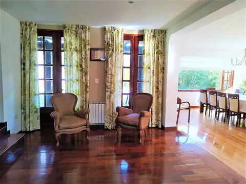 Casa en Venta con 1 cochera