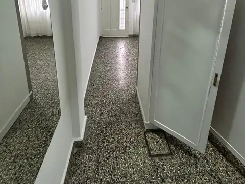 Depto Tipo Casa 2 ambientes con 1 baño