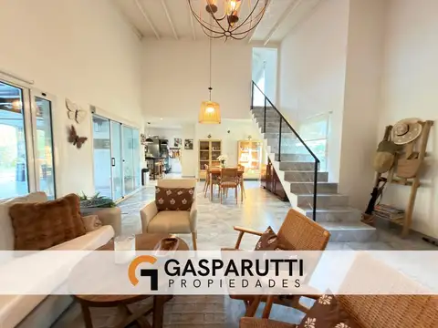 Casa en Venta al Este