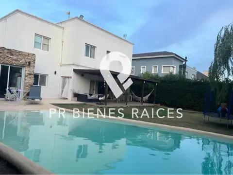 Casa en Venta y Alquiler en El Centauro Barrio Privado