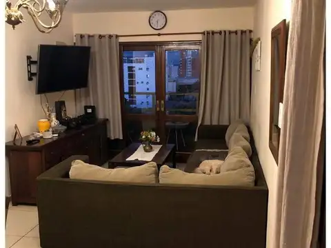 Amplio 3 dormitorios frente a plaza San Martin de Posadas