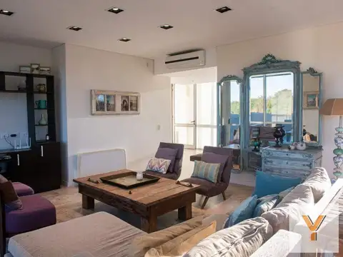 Casa 7 ambientes con 7 baños