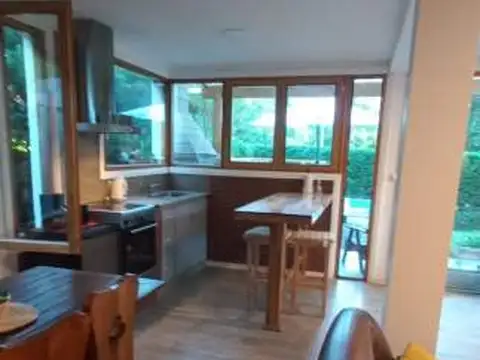 Casa 3 ambientes con 2 baños