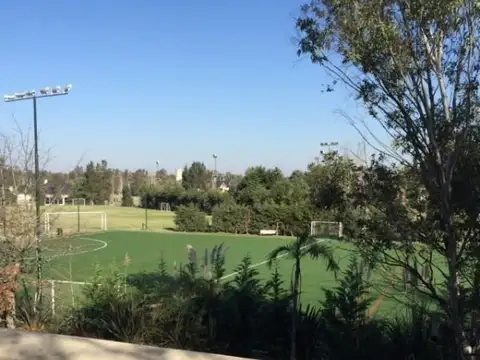 Imporetante Chalet en venta