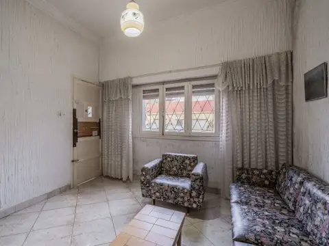 Oportunidad inversor -Lote  8,66x 42 -Casa a reciclar
