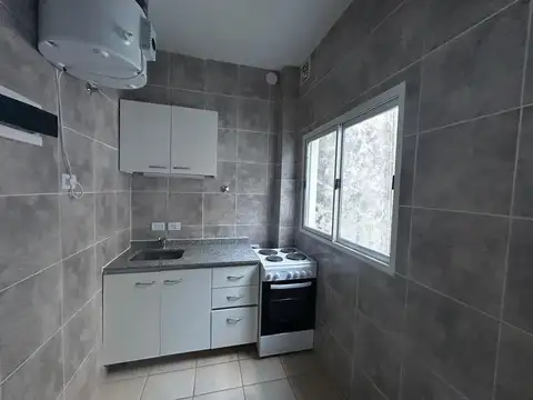 Depto Tipo Casa 2 ambientes con 1 baño