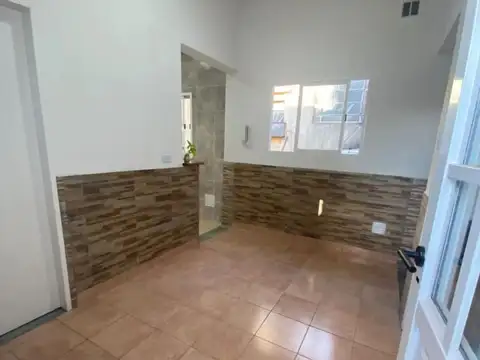 Depto Tipo Casa en Venta de 2 ambientes
