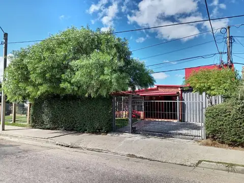 Venta de casa en Maldonado Nuevo, 4 dormitorios.