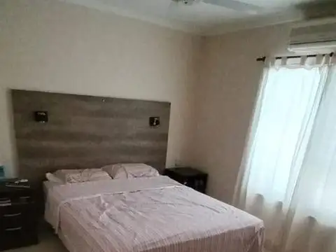 Casa en Venta con 4 cocheras