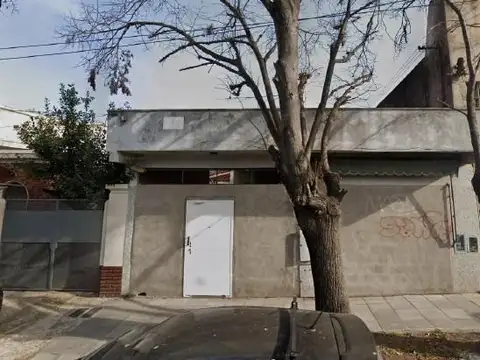 CASA CON GALPON VENTA 4 AMBIENTES VILLA BALLESTER