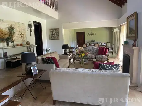 Casa en Alquiler Temporal de 5 dormitorios