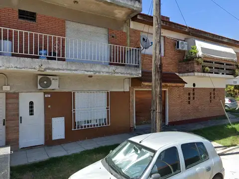 Gaboto e/ Bolivar y Mariano Moreno