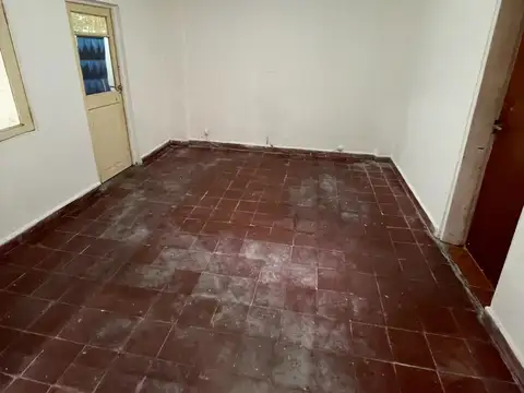Depto Tipo Casa en Alquiler 40 años