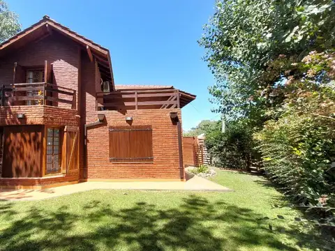Casa - Venta - Villa Gesell - 4 Ambientes - Gas natural