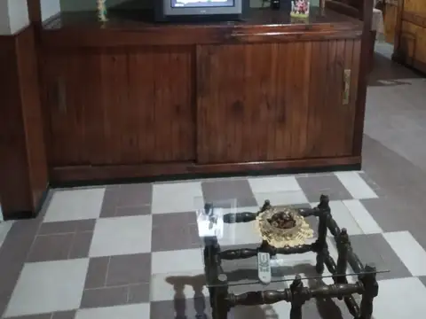 Casa 2 ambientes con 1 baño