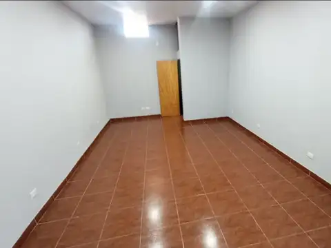 Local en Alquiler en Malvinas Argentinas, $ 380.000