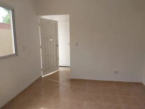 Depto Tipo Casa en Alquiler de 2 ambientes