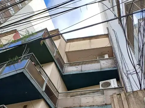 Santa Fe 2683 , Piso 3