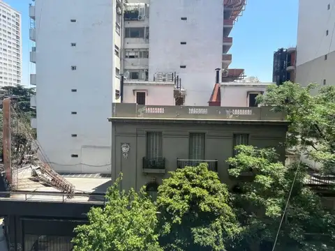Barrio Norte - Departamento 2 ambientes - Frente - Balcón