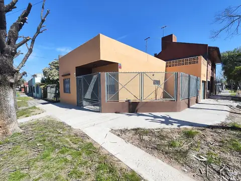 VENTA PH TIPO CASA reciclada a nueva en LAVALLOL.