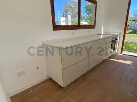 Casa en Venta en Pilar del Este - Santa Elena, USD 198.000